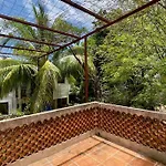 Breezy And Fresh House With Roof Just 25 Min Walk To Sea
