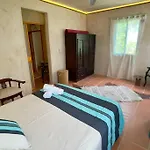 Breezy And Fresh House With Roof Just 25 Min Walk To Sea