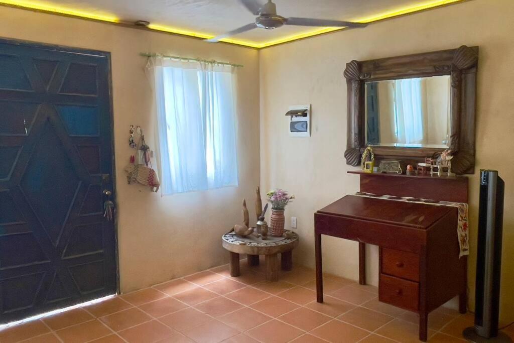 Breezy And Fresh House With Roof Just 25 Min Walk To Sea Сasa de vacaciones Playa del Carmen