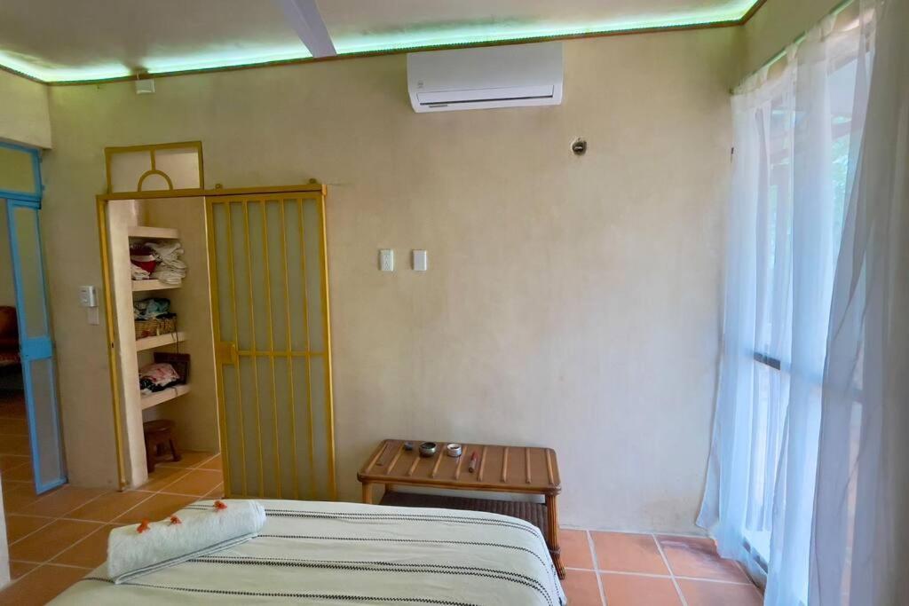 Breezy And Fresh House With Roof Just 25 Min Walk To Sea Playa del Carmen