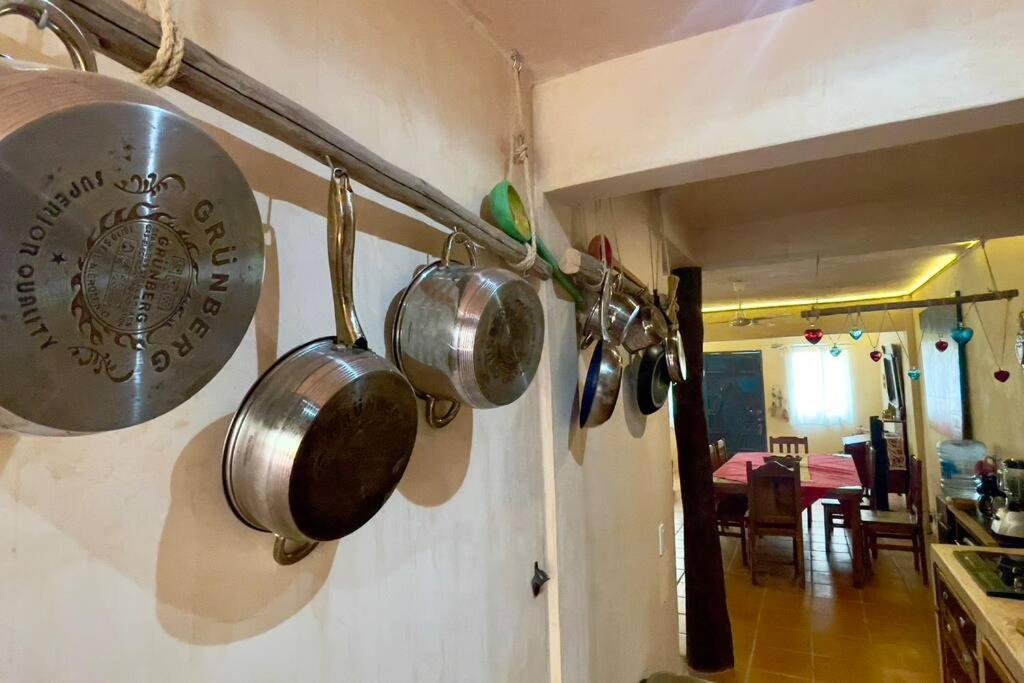 Сasa de vacaciones Breezy And Fresh House With Roof Just 25 Min Walk To Sea