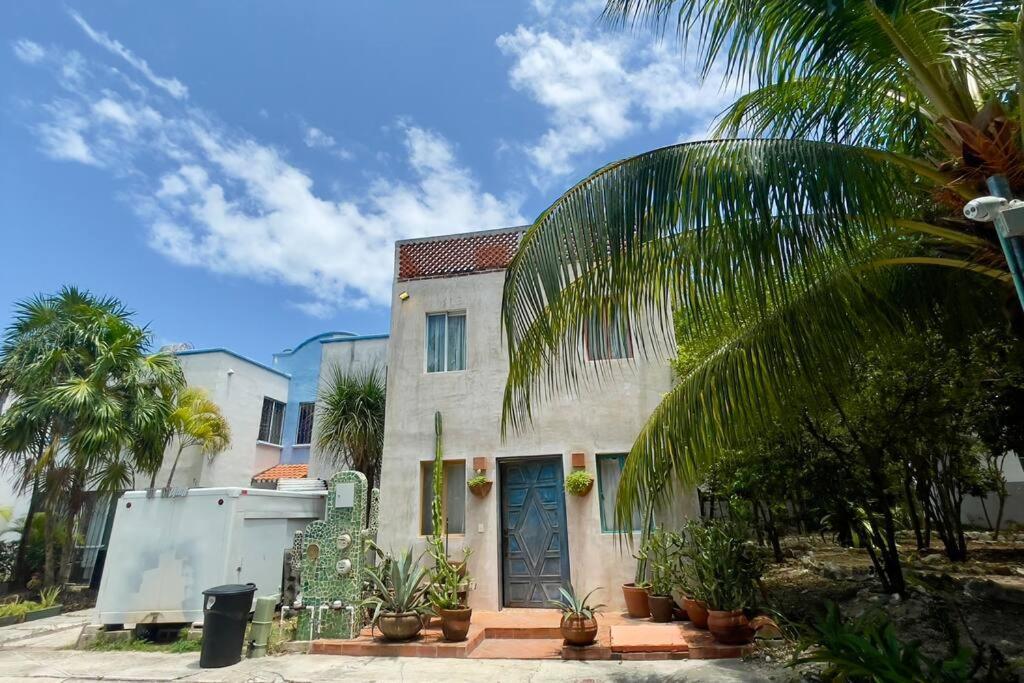 Breezy And Fresh House With Roof Just 25 Min Walk To Sea * Playa del Carmen
