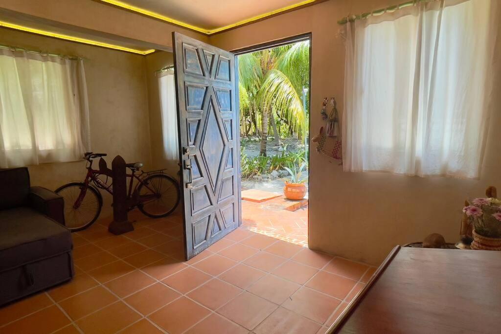 Breezy And Fresh House With Roof Just 25 Min Walk To Sea Сasa de vacaciones