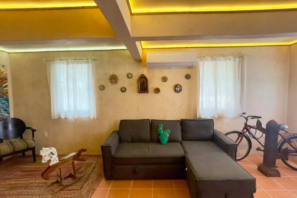 Сasa de vacaciones Breezy And Fresh House With Roof Just 25 Min Walk To Sea *