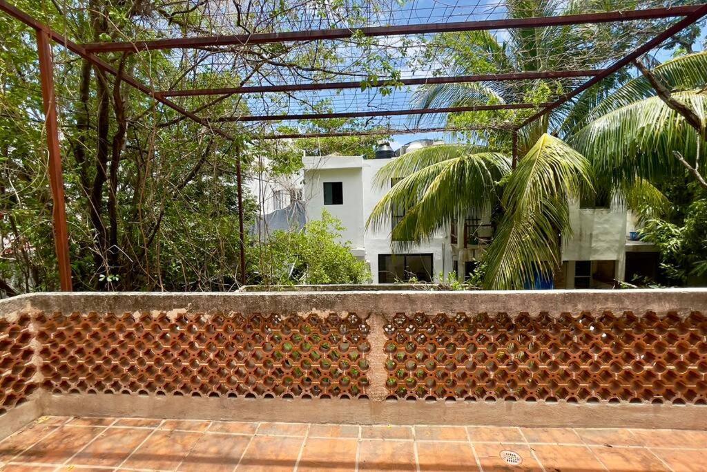 Сasa de vacaciones Breezy And Fresh House With Roof Just 25 Min Walk To Sea Playa del Carmen