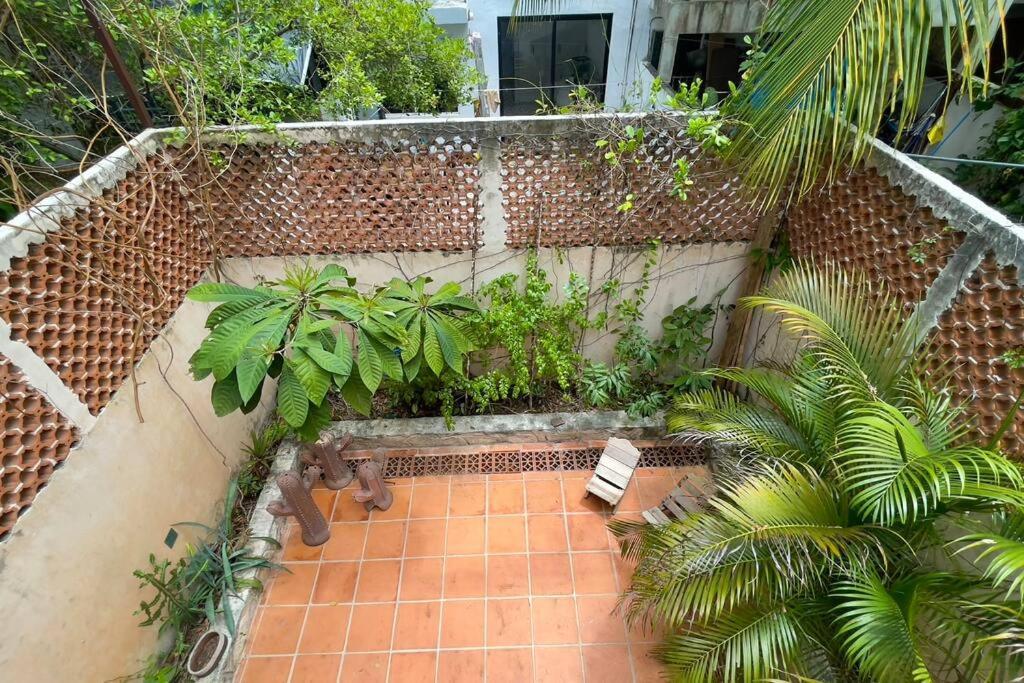 Breezy And Fresh House With Roof Just 25 Min Walk To Sea